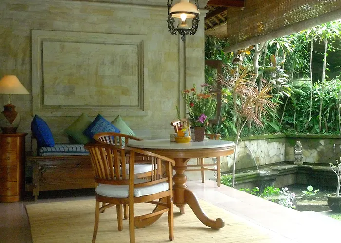 Kebun Indah Hotel