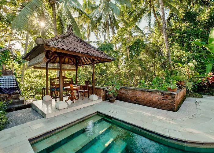 Kebun Indah Hotel 4*