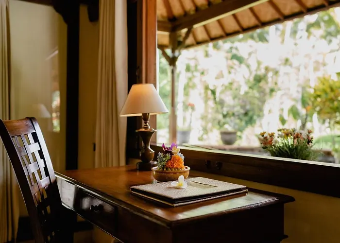 Hotel Kebun Indah 4*
