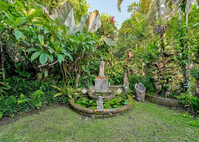 Hotel Kebun Indah