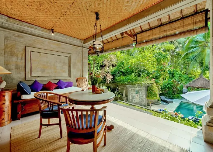 Kebun Indah Hotel 4*